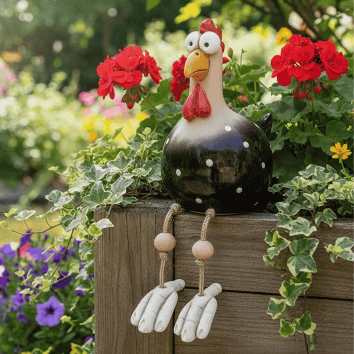 Chicken Garden Statue With Googly Eyes For Funny Lawn Ornament