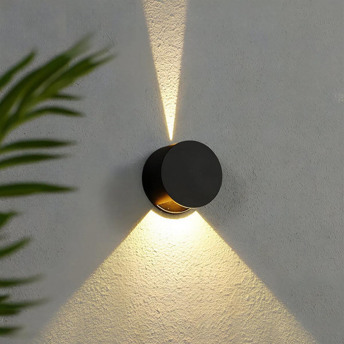 Circular Outdoor Wall Light for Porch and Garden