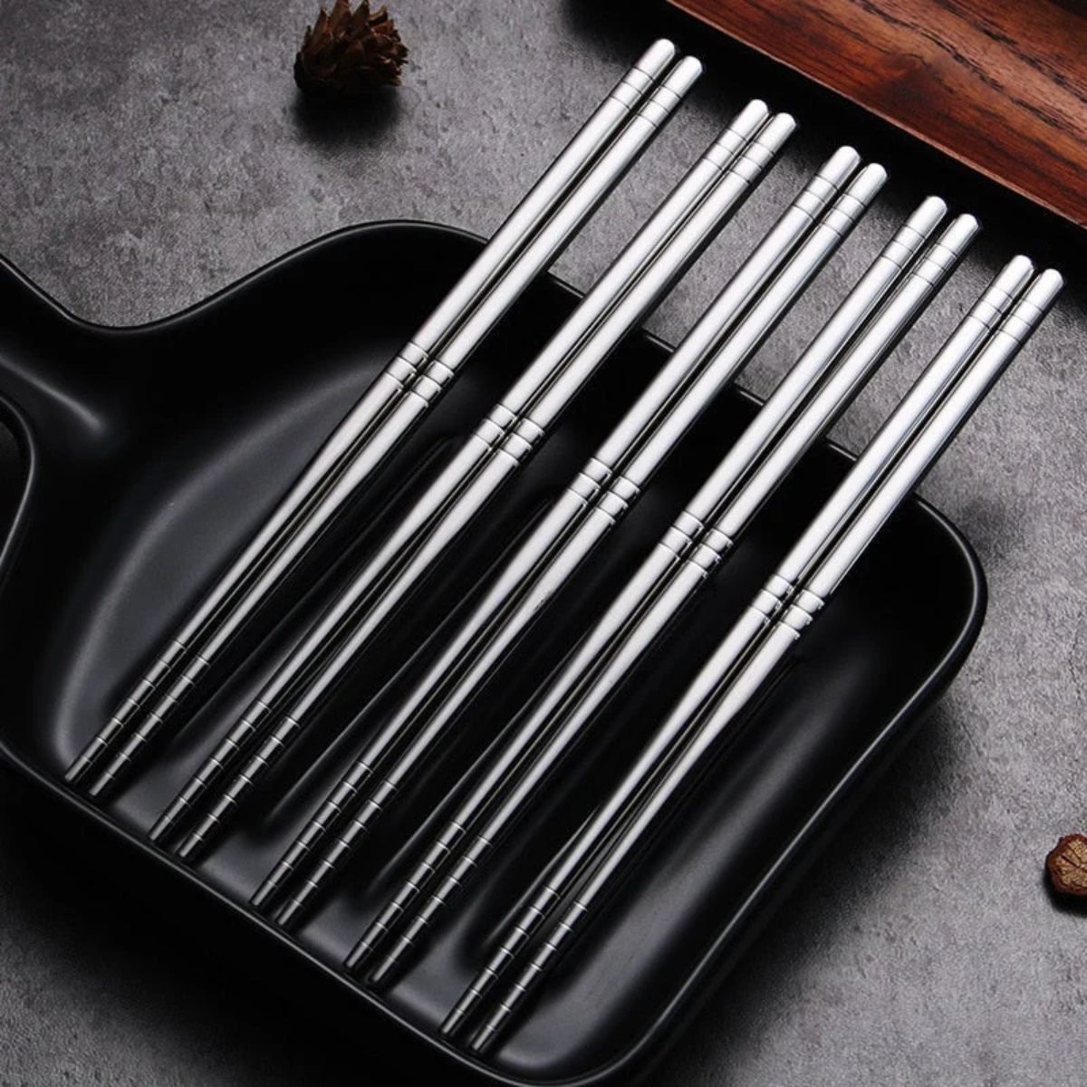 Metal Reusable Chopsticks Set With 5 Pairs