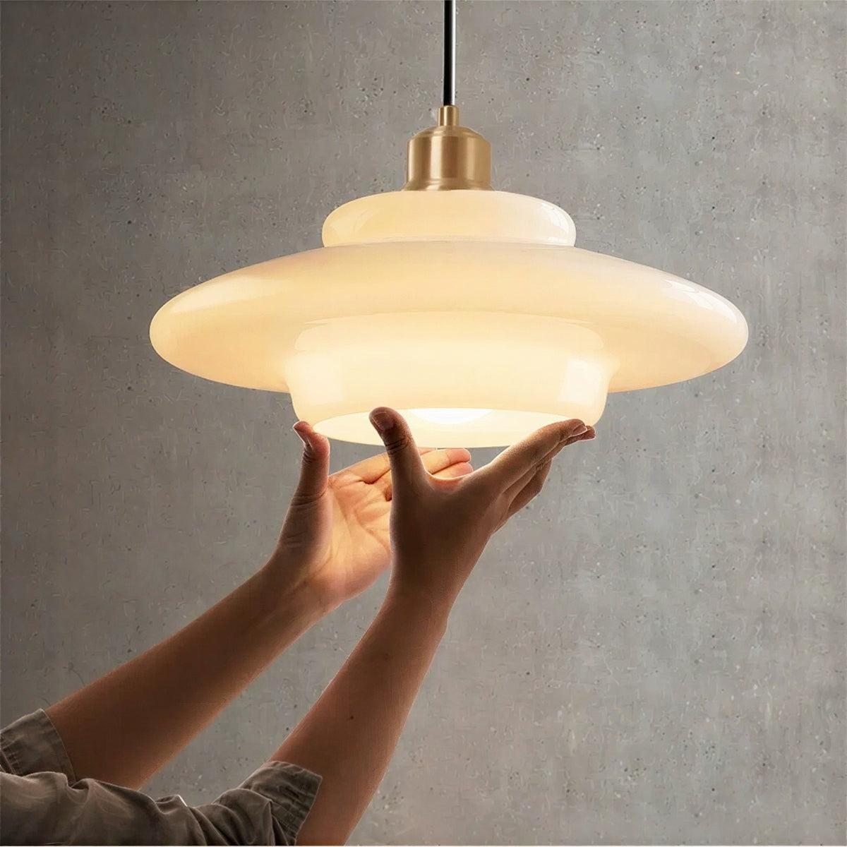 Minimalist Pendant Light With Mid-Century Style and Adjustable Height