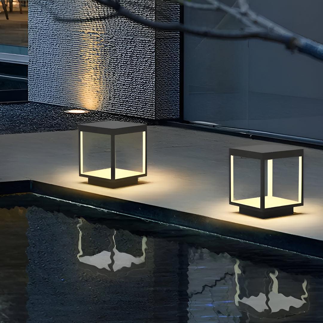 Modern Outdoor Solar Post Light With Open Frame Design