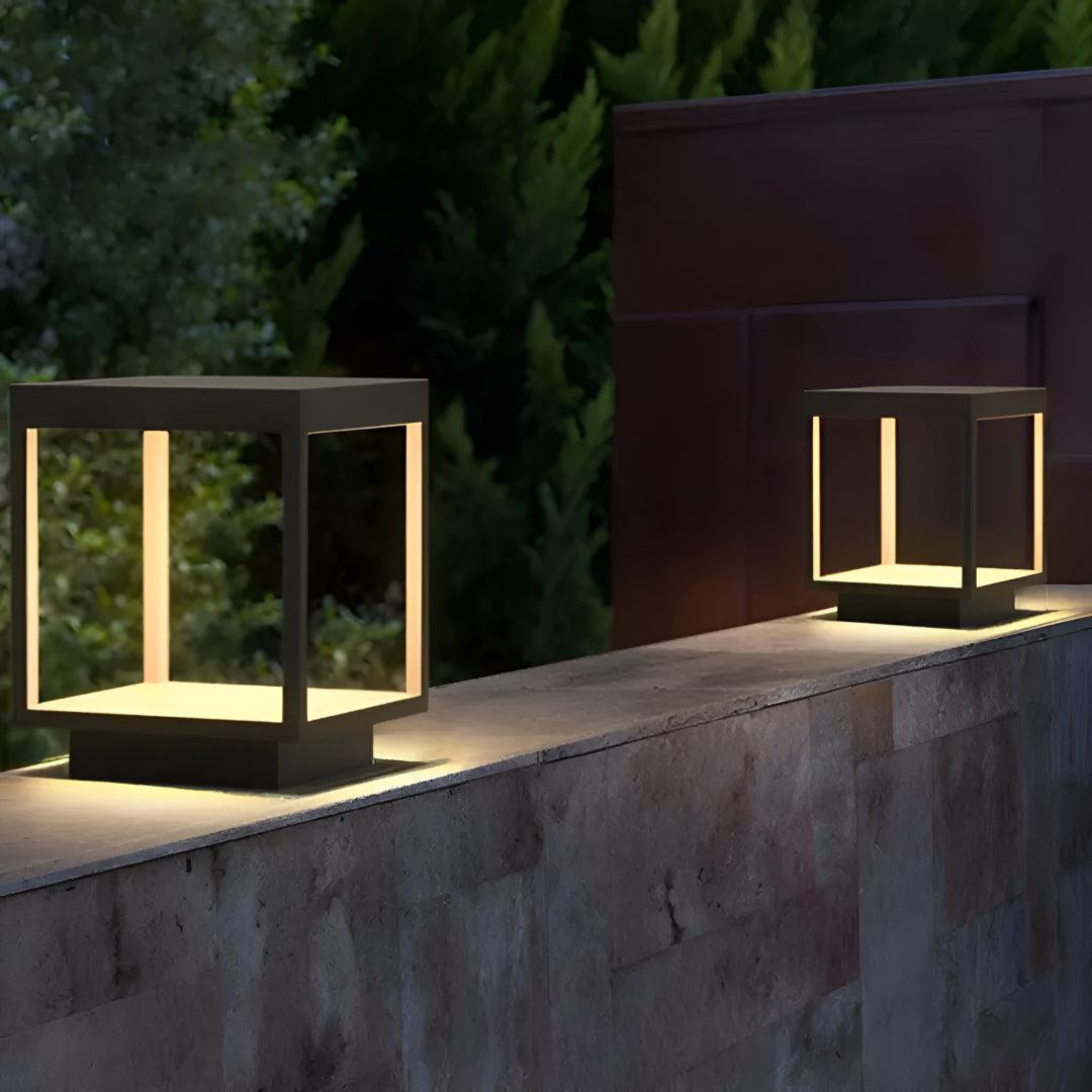 Modern Outdoor Solar Post Light With Open Frame Design