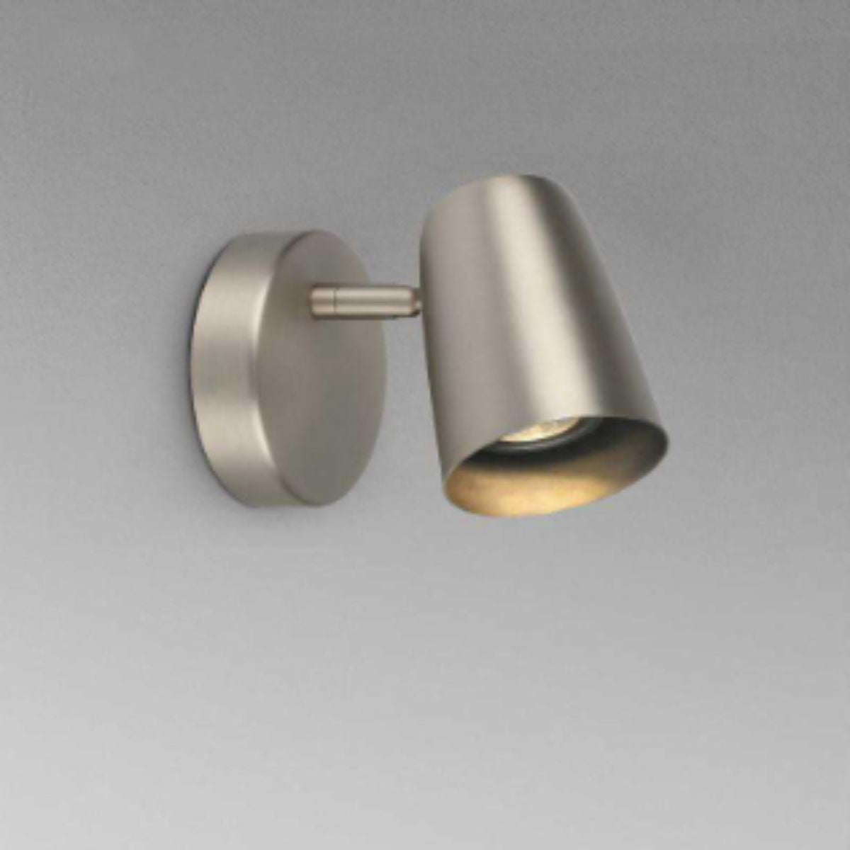 Nordic Bedside Wall Sconce Light With Minimalist Design