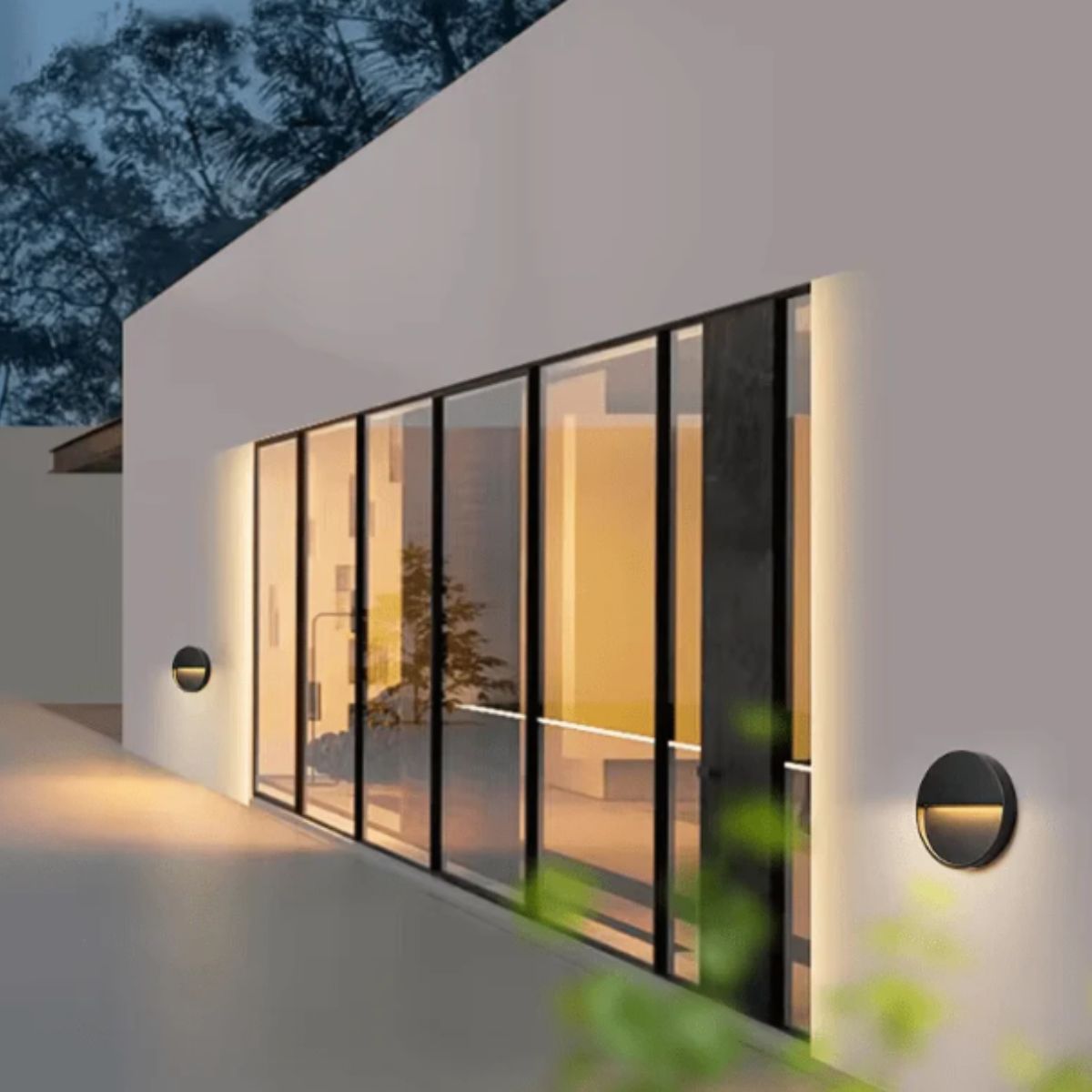 Modern Circular Wall Mounted Light For Hallways And Staircases