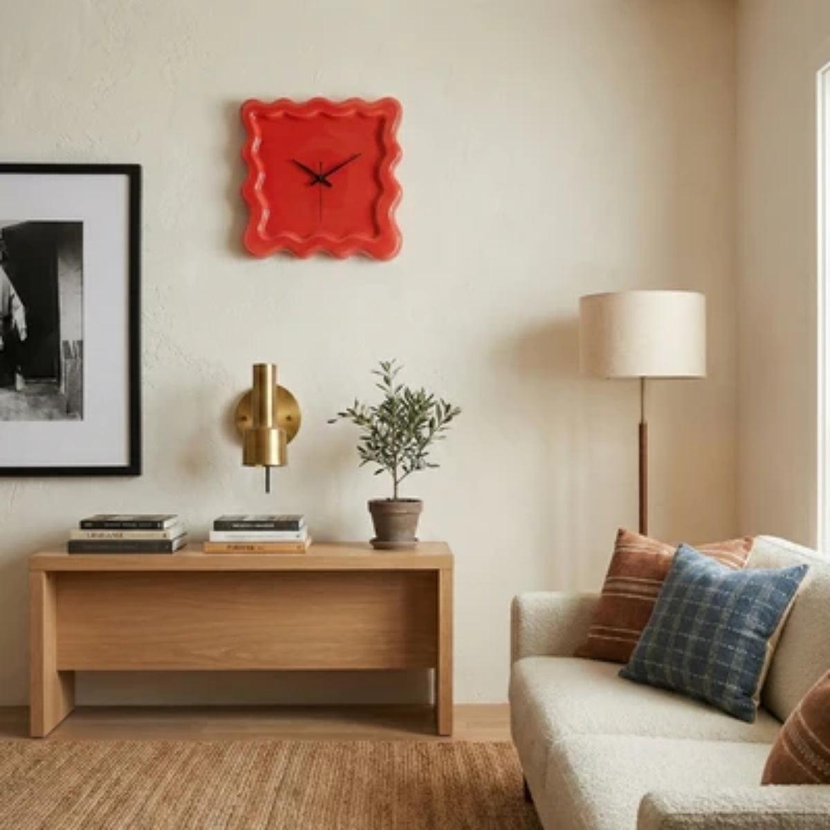 Decorative Groovy Silent Wall Clock With Wavy Square Frame