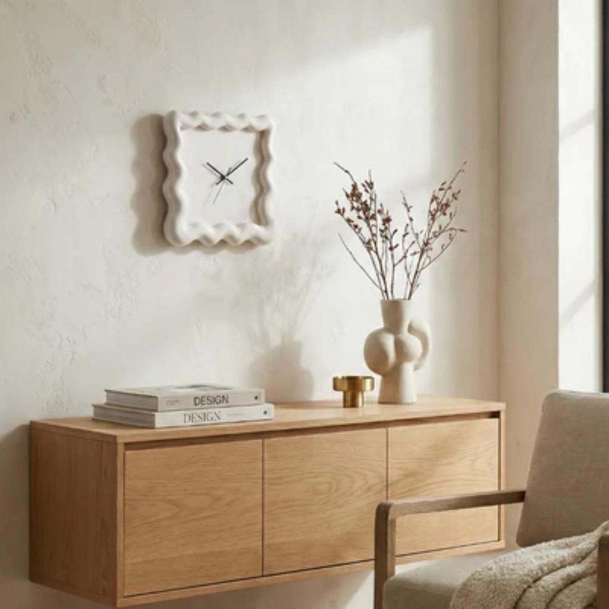 Decorative Groovy Silent Wall Clock With Wavy Square Frame
