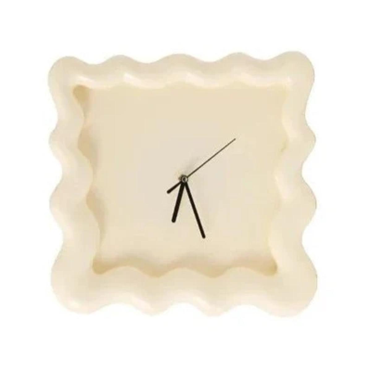Decorative Groovy Silent Wall Clock With Wavy Square Frame