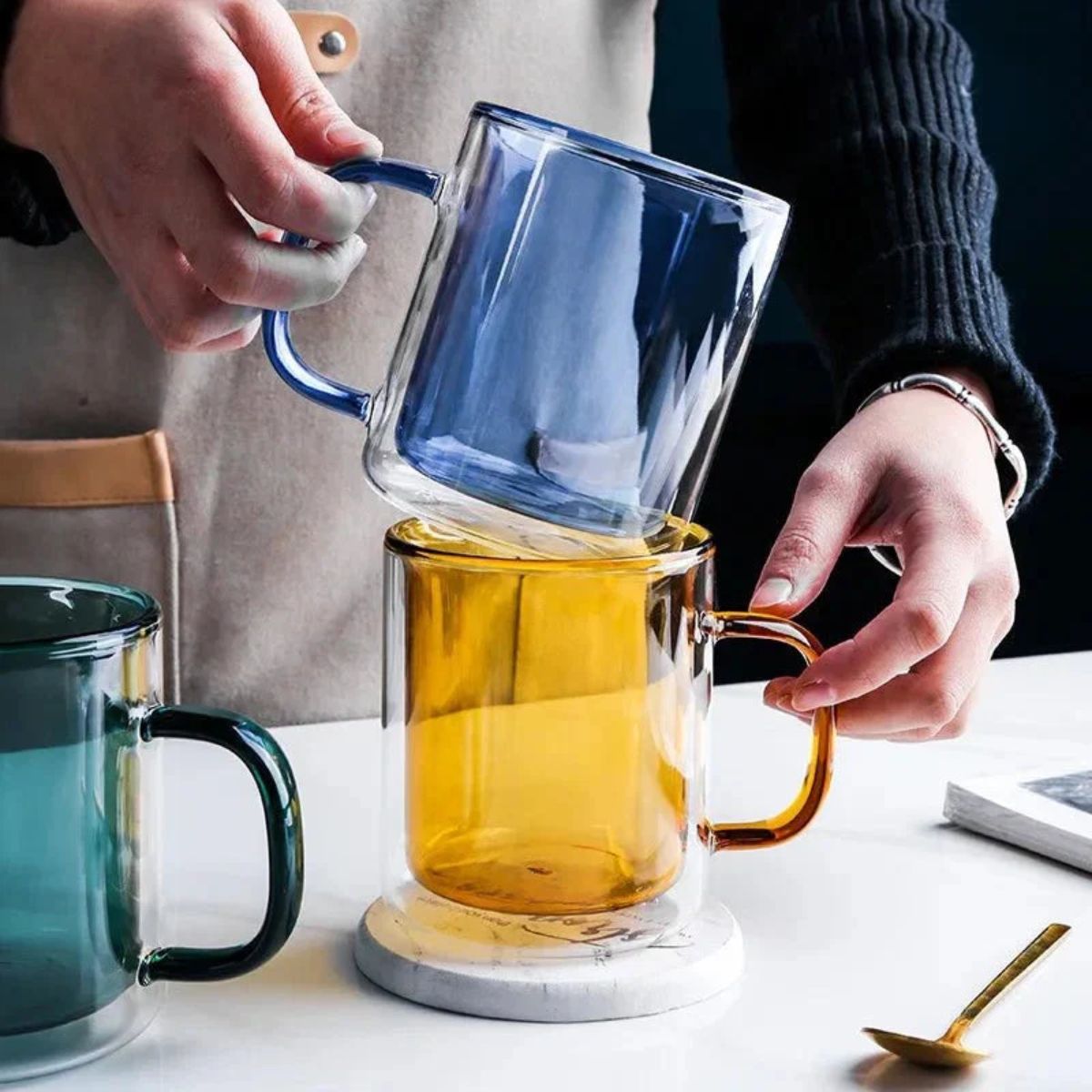 Double Walled Insulated Glass Coffee Mug With Handle