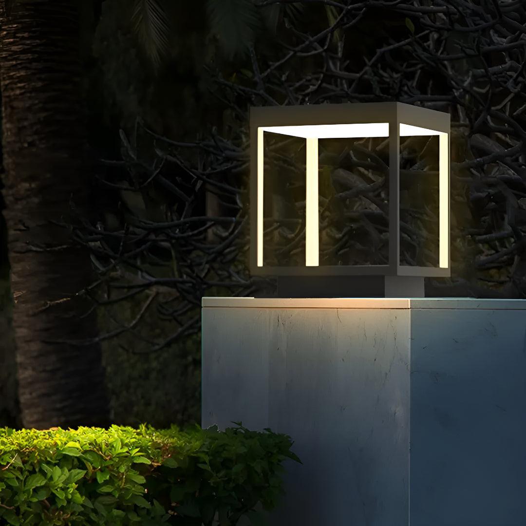 Modern Outdoor Solar Post Light With Open Frame Design