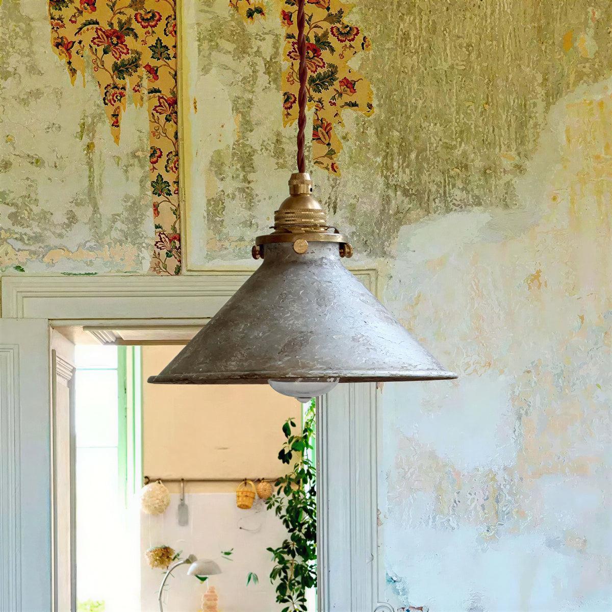 Rustic Kitchen Island Pendant Light With Cone Lamp Design