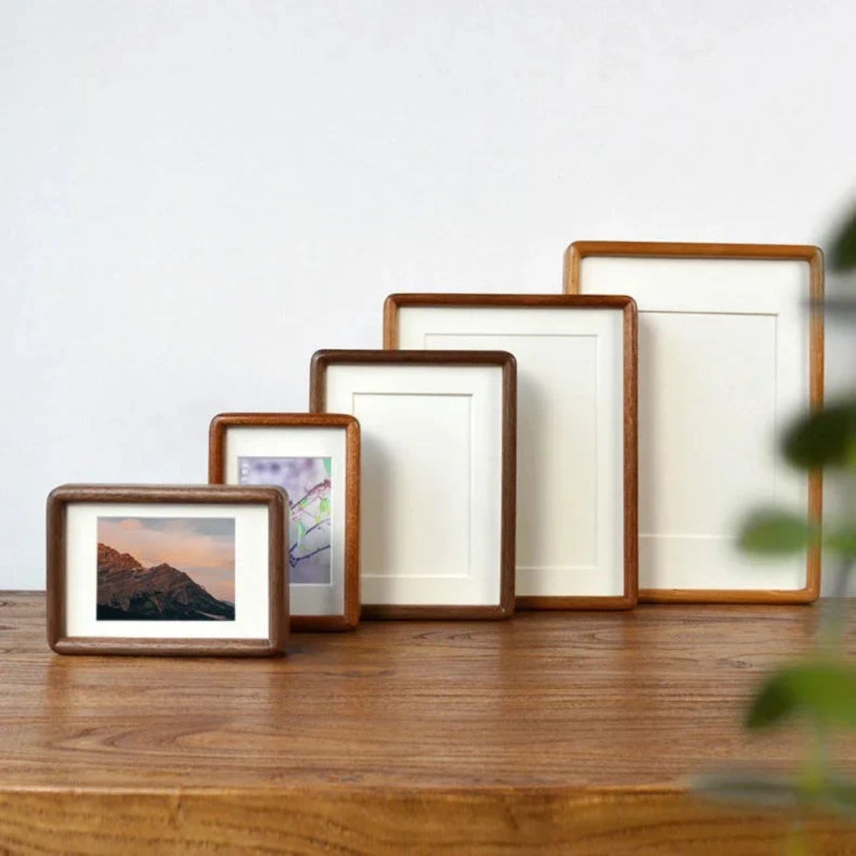Solid Wood Picture Display Frame With Rounded Corners