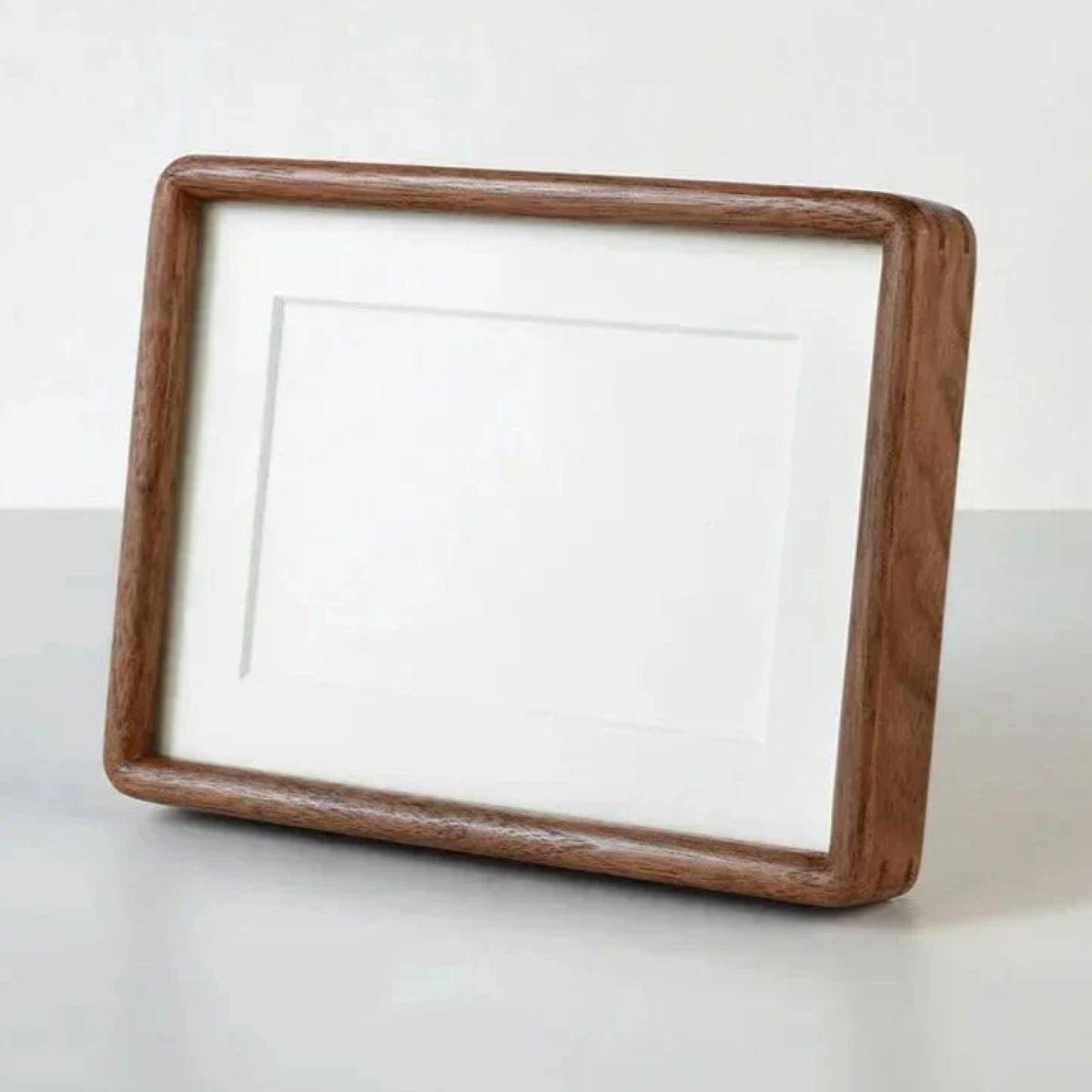 Solid Wood Picture Display Frame With Rounded Corners